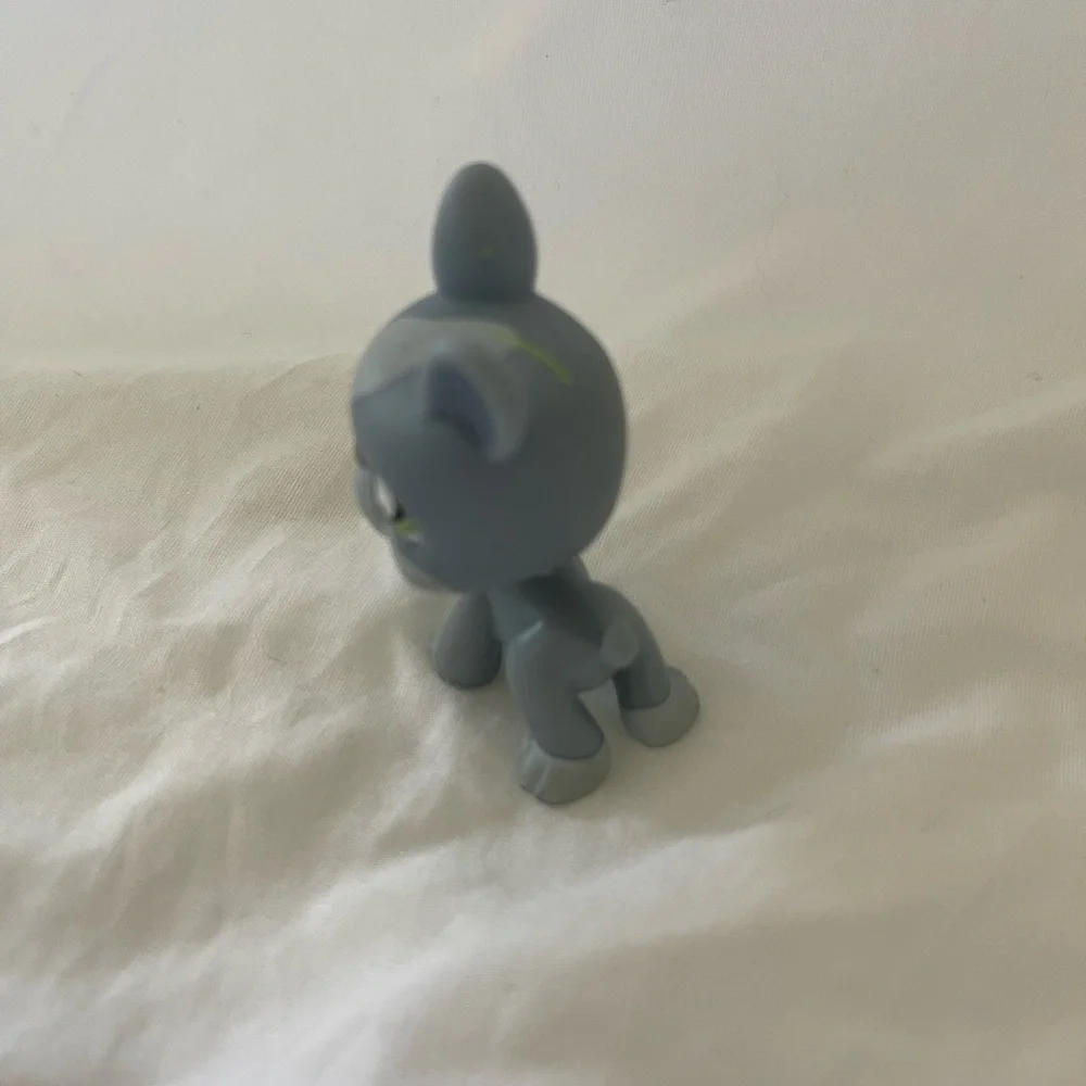 Littlest Pet Shop LPS Blue dog, Boston Terrier, bat eyes #857